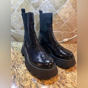 Circus by Sam Edelman chunky Chelsea‎ boots new without tags